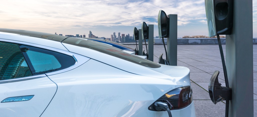 Prüfung von Ladestationen für Elektrofahrzeuge bzw. Electric Vehicle Supply Equipment (EVSE) | TÜV Rheinland